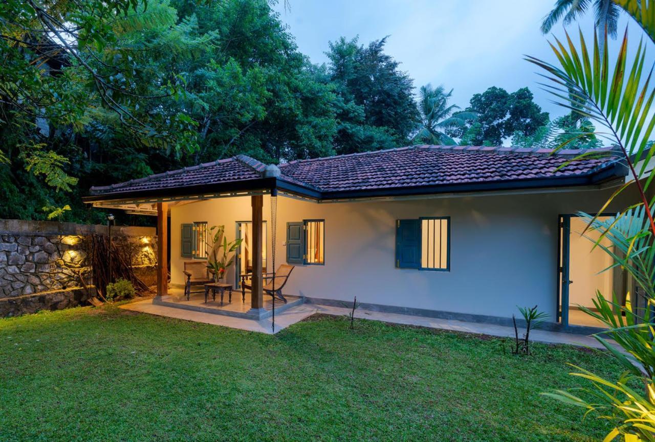 Stuthi Villa Ahangama Kültér fotó